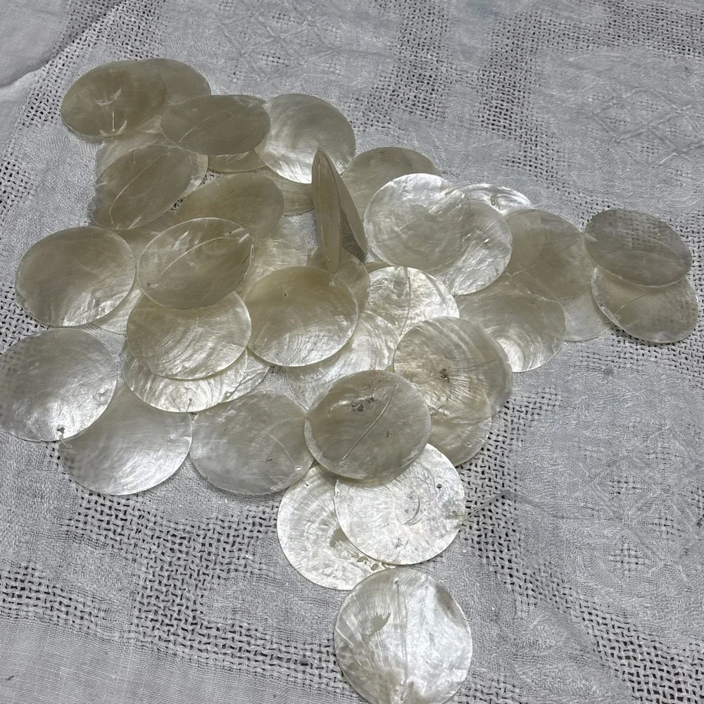 45 Pre Strung Capiz Shells White Round 2